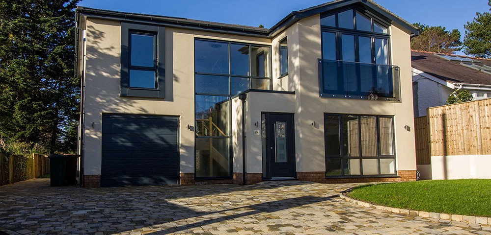 Full house with aluminium windows and doors